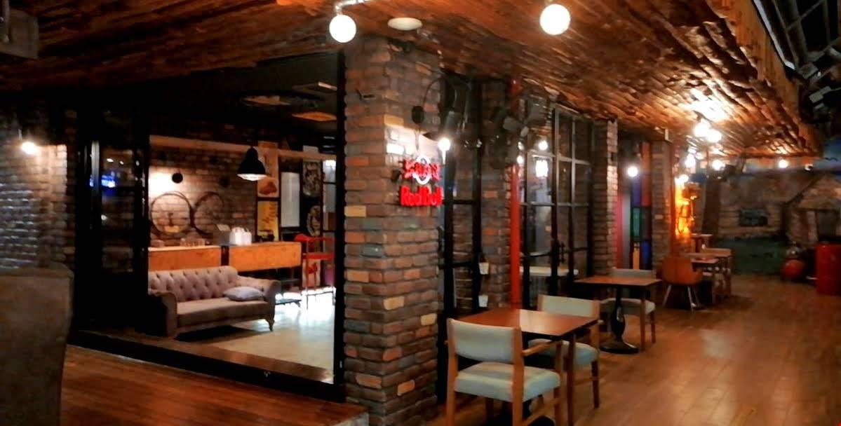 Voswos Garage Coffee Hotel Анталья Экстерьер фото