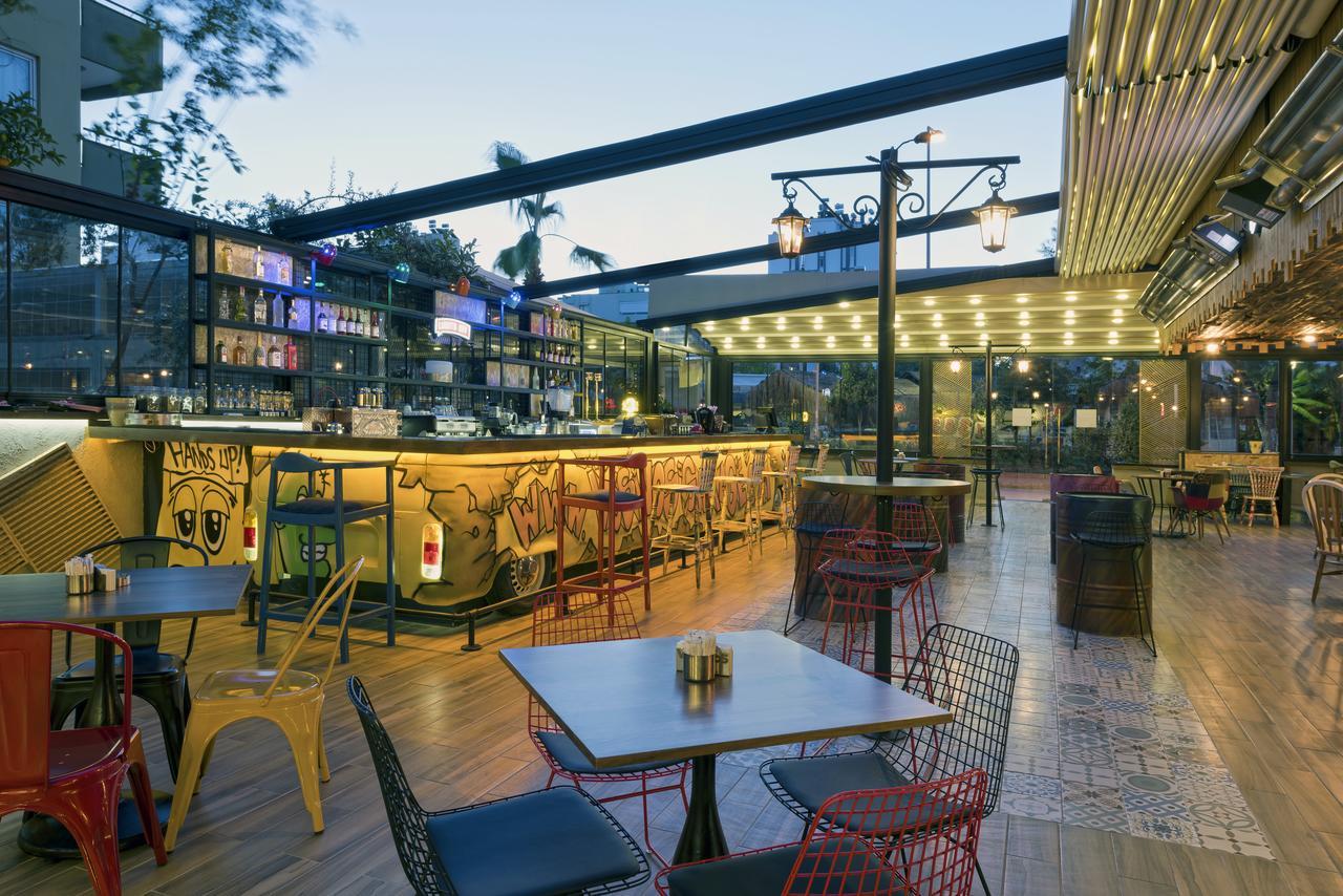 Voswos Garage Coffee Hotel Анталья Экстерьер фото