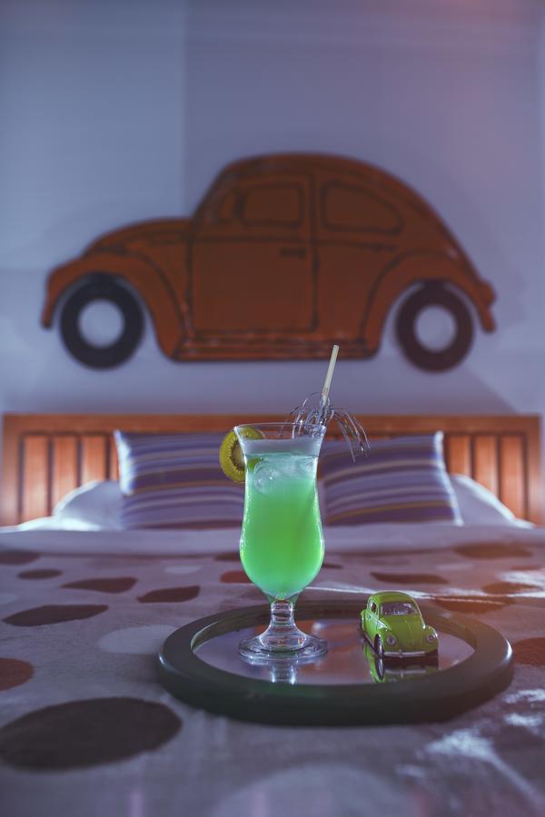 Voswos Garage Coffee Hotel Анталья Экстерьер фото