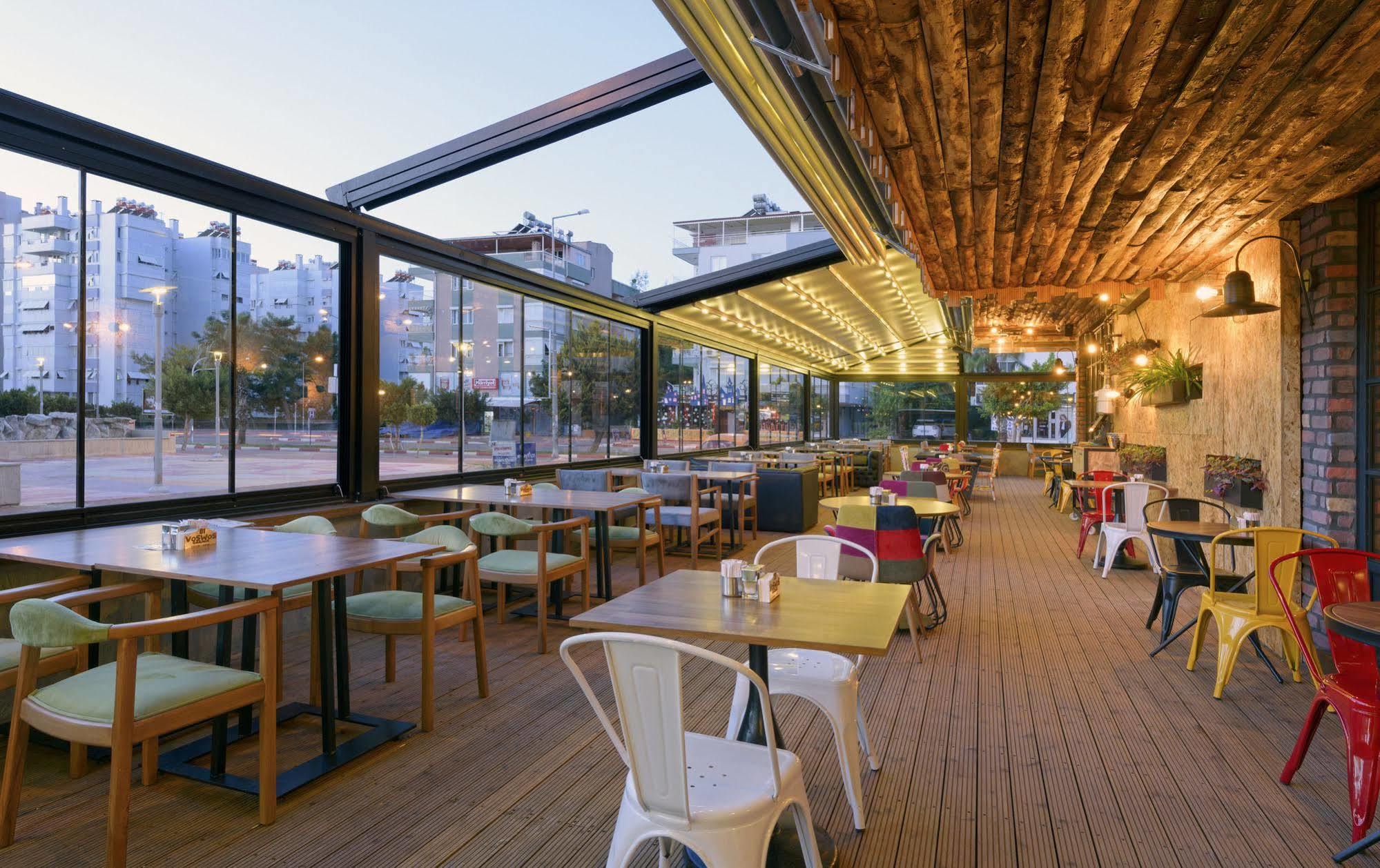 Voswos Garage Coffee Hotel Анталья Экстерьер фото