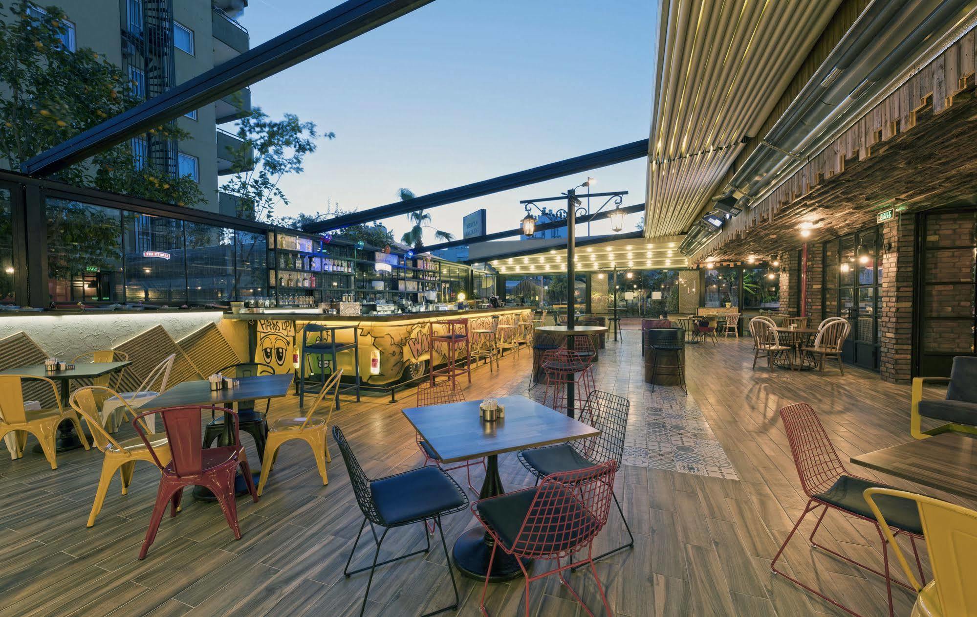 Voswos Garage Coffee Hotel Анталья Экстерьер фото